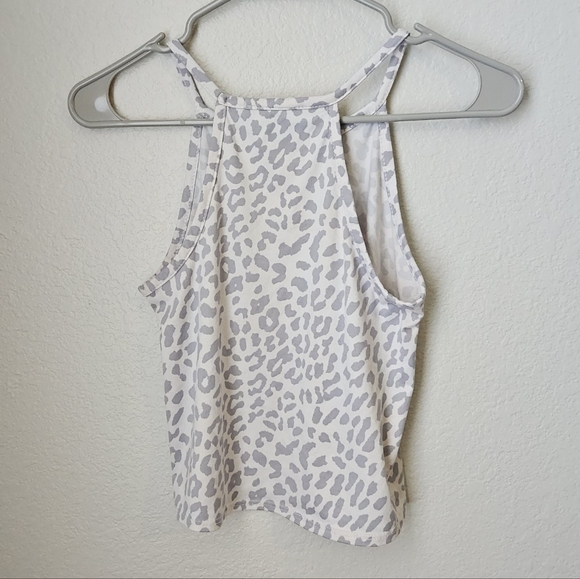 Cheetah print flowy crop top - Picture 2 of 5